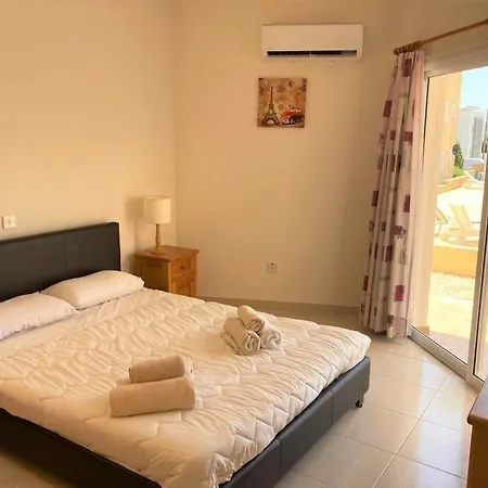 Sirena Olympia 40 * Πάφος